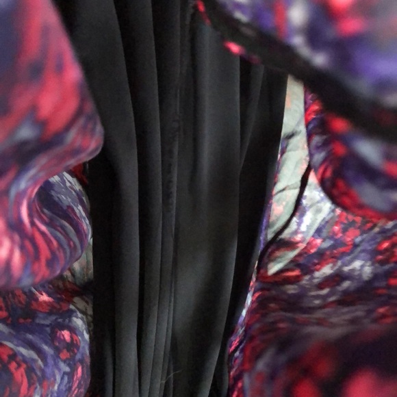 One Clothing || Sleeveless Cut-Out Waist Maxi Dress - Picture 6 of 8